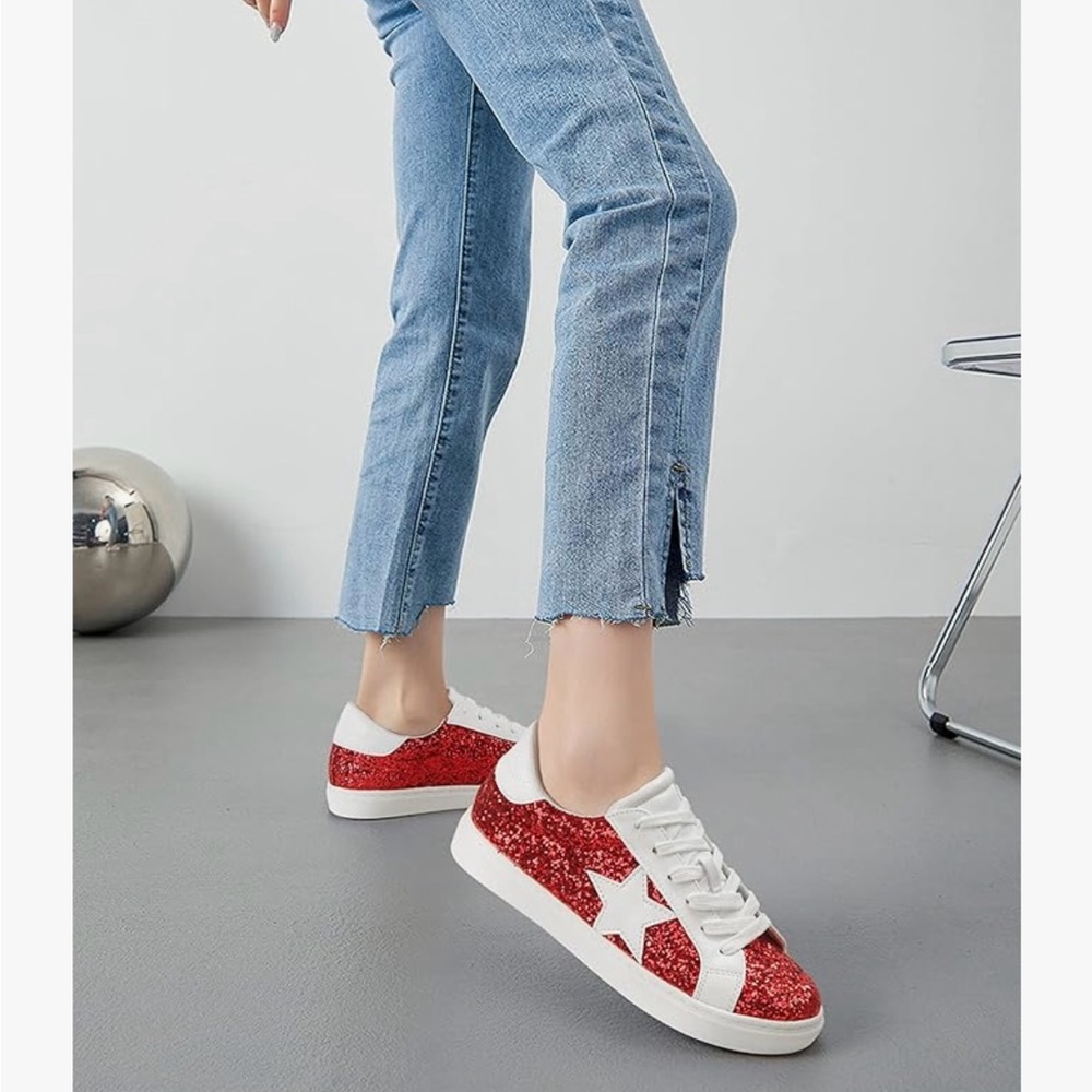 Red sequin sneaker - Picture 2 of 8